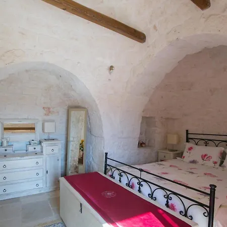 Trulli Isabella By *